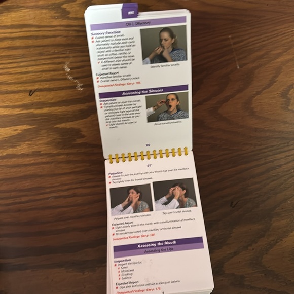 this is good to put it in scrub pocket. its ready to go to ur shift. - Picture 3 of 5